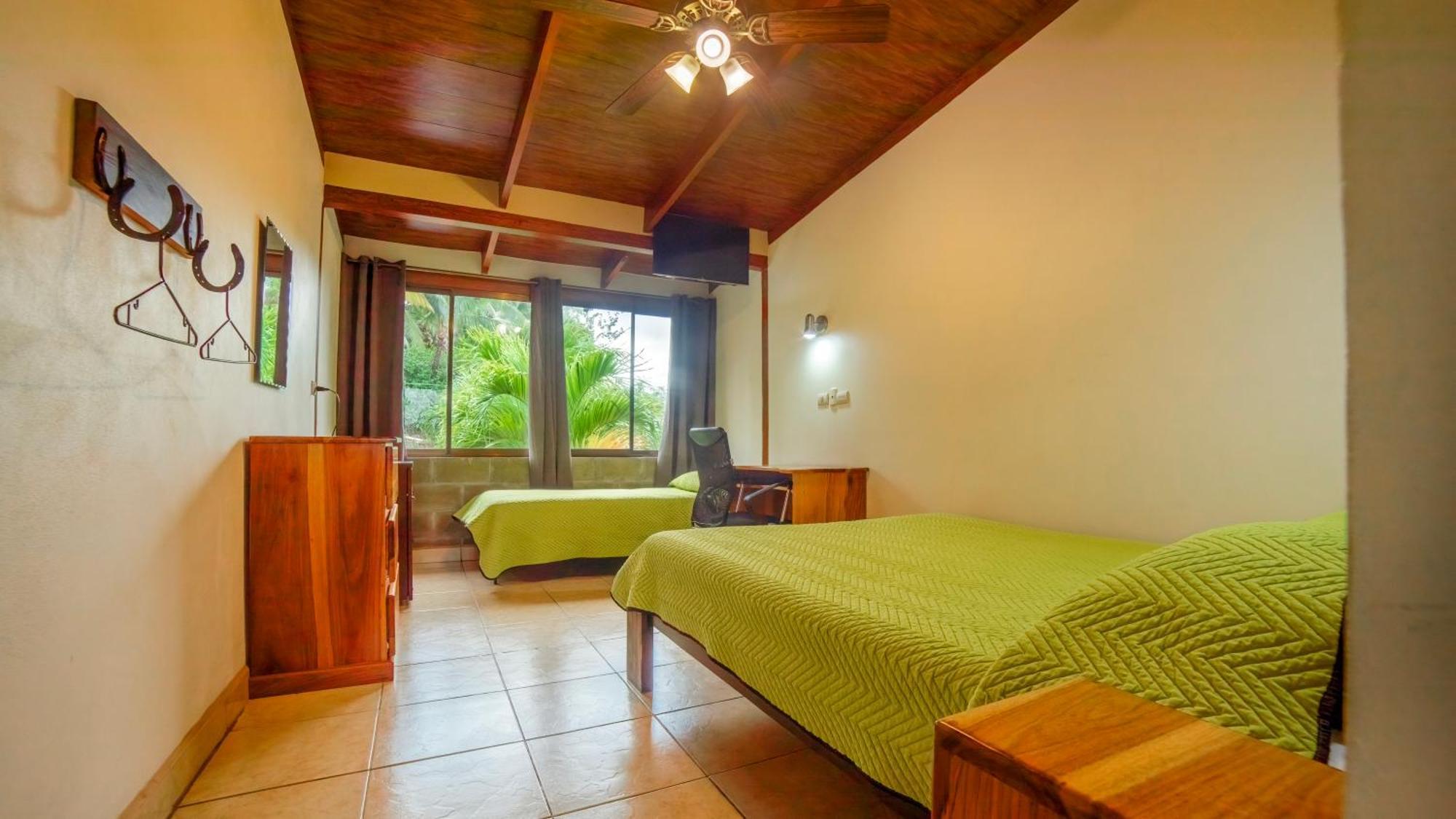 Hotel La Hacienda Quesada  Exterior foto